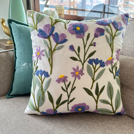 Funda de Cojin Bordado Malaga