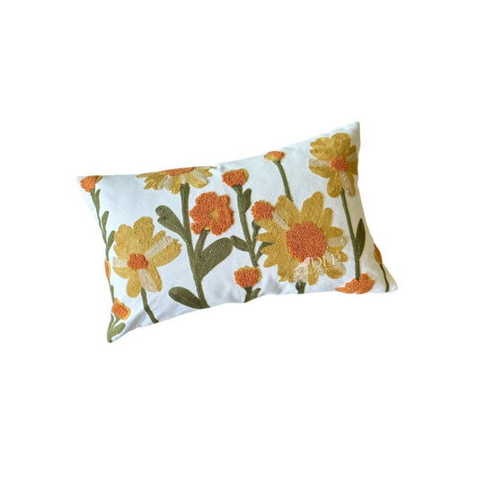 Funda de Cojin Bordado Flores Naranjas y Amarillas Rectangular